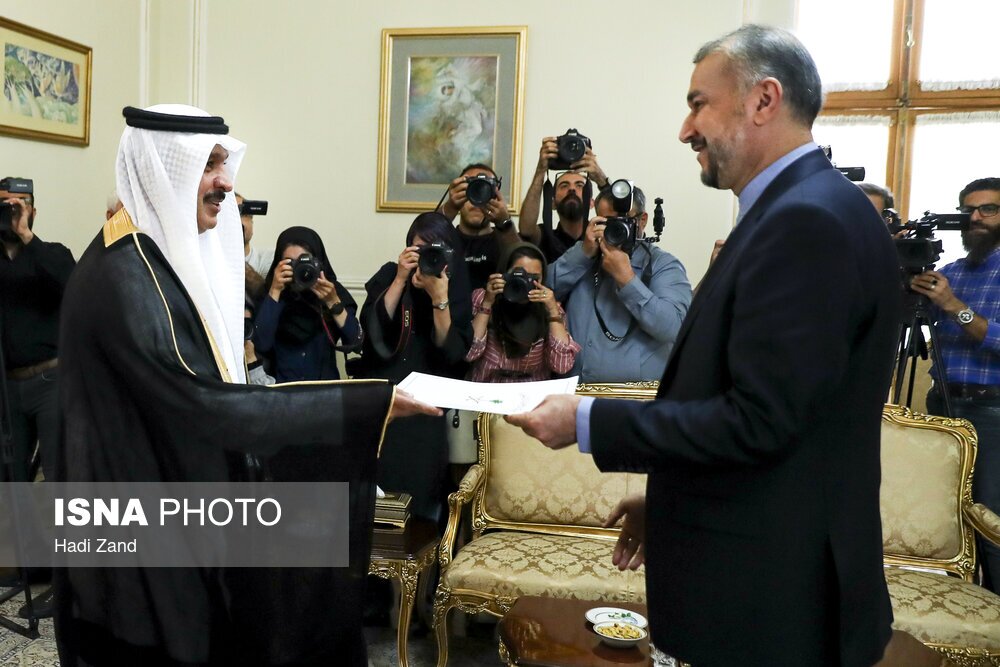 تقدیم استوار نامه سفیر عربستان به وزیر امور خارجه