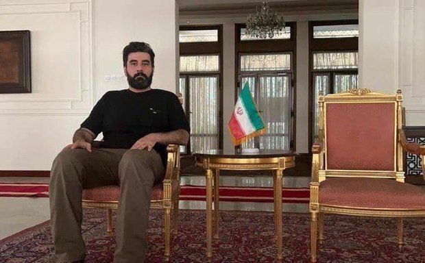 طالبان عکاس ایرانی را ممنوع‌الخروج کرد
