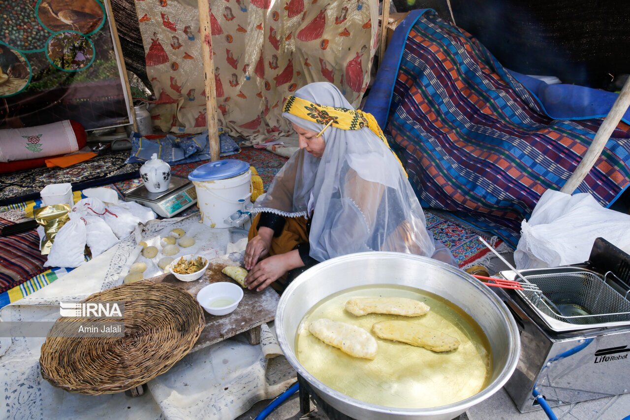 نمایشگاه «روستا آباد» در تهران