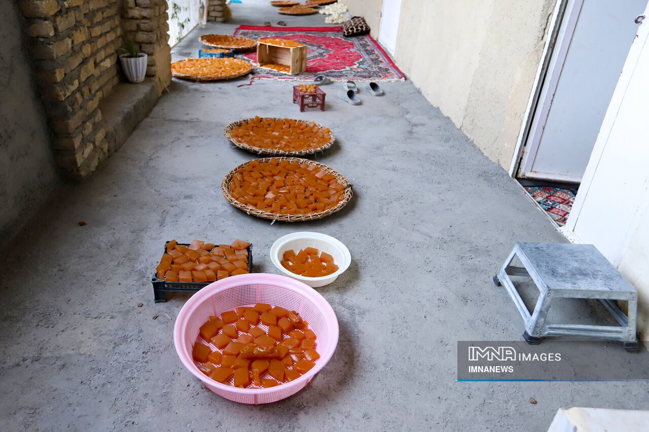 شیره پزی در روستای تاریخی هزاوه