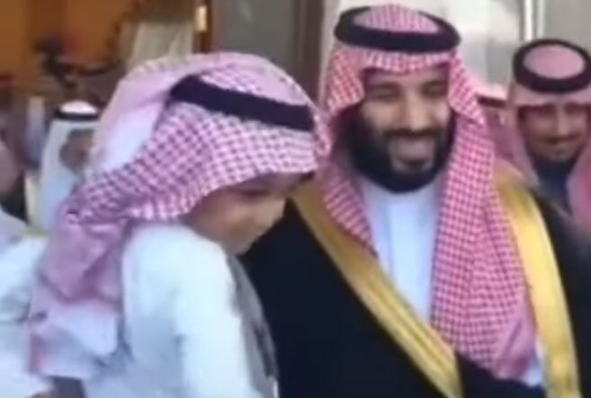 کودک درخواست کرد، بن سلمان به او بنز داد!