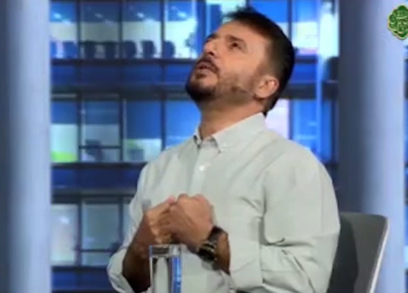 مخاطبم کسی است که دو سگ دارد!