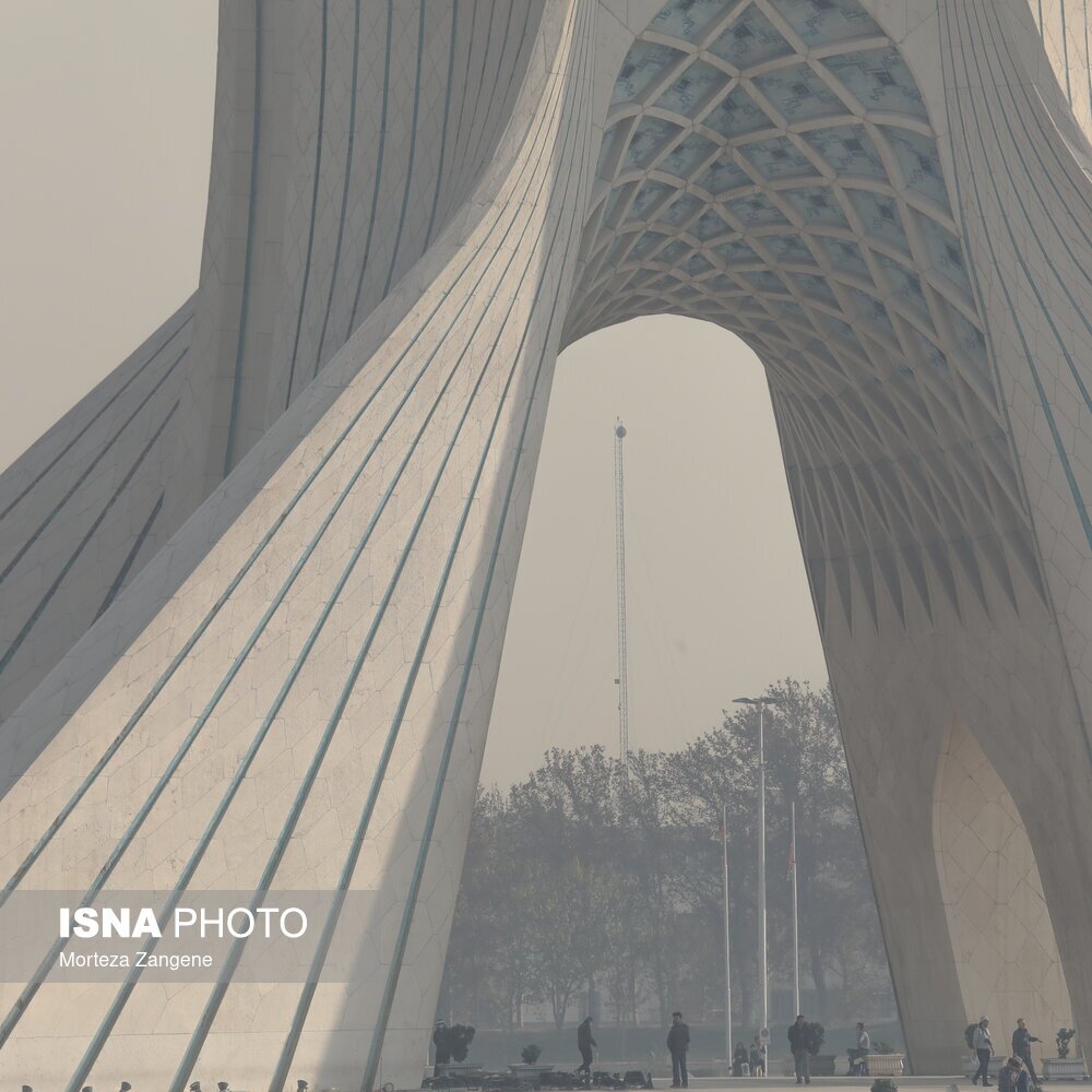 تهرانِ دودگرفته