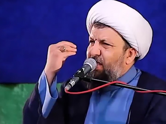 خشم یک روحانی پشت تریبون از دلار 60000 تومانی