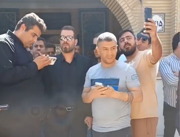 صحنه‌ای زشت در مراسم خاکسپاری رضا داوودنژاد