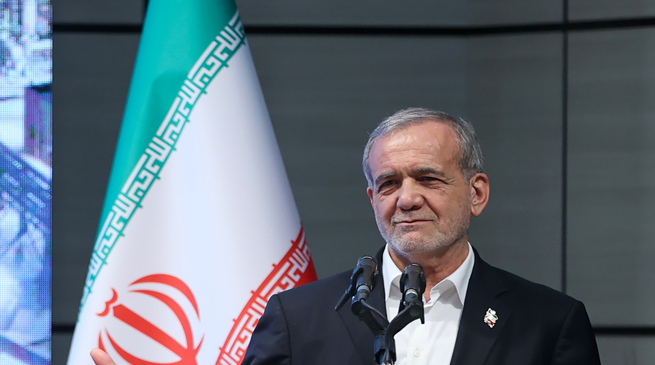 پزشکیان: از گرسنگی نخواهیم مرد!