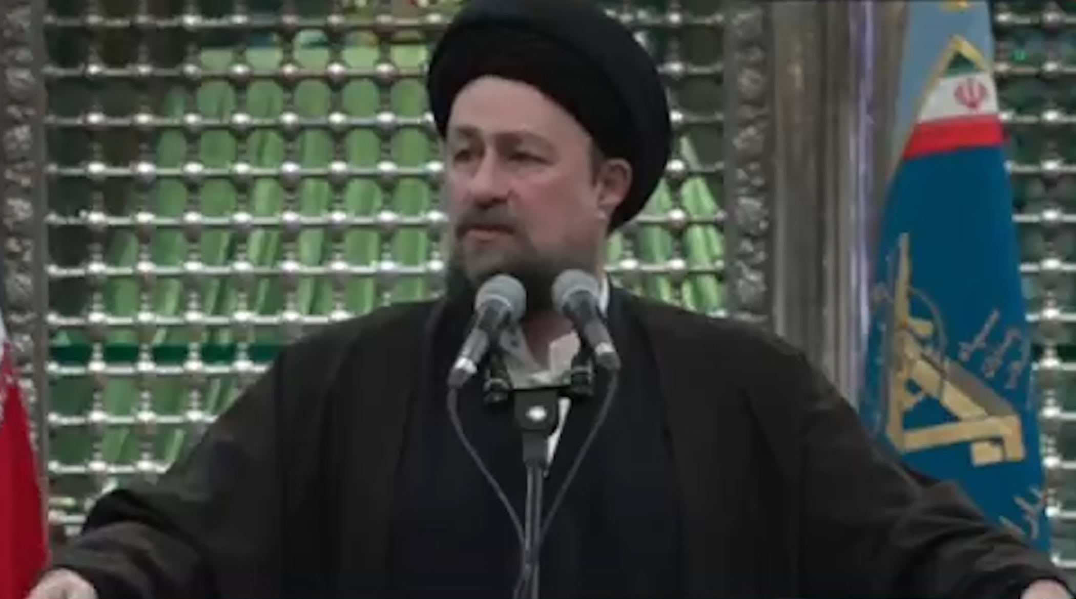حسن خمینی به فرماندهان سپاه: دشمن را بترسانید