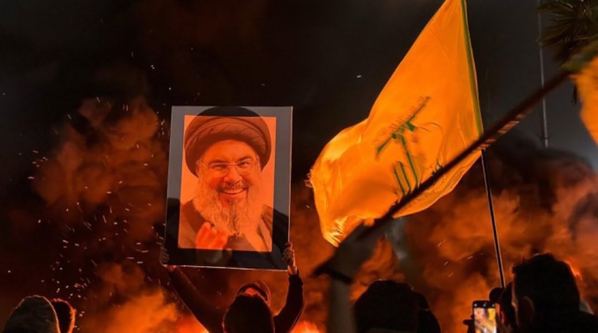 تصاویر زد و خورد در فرودگاه بیروت سر پروازهای ایران و توضیح سفیر