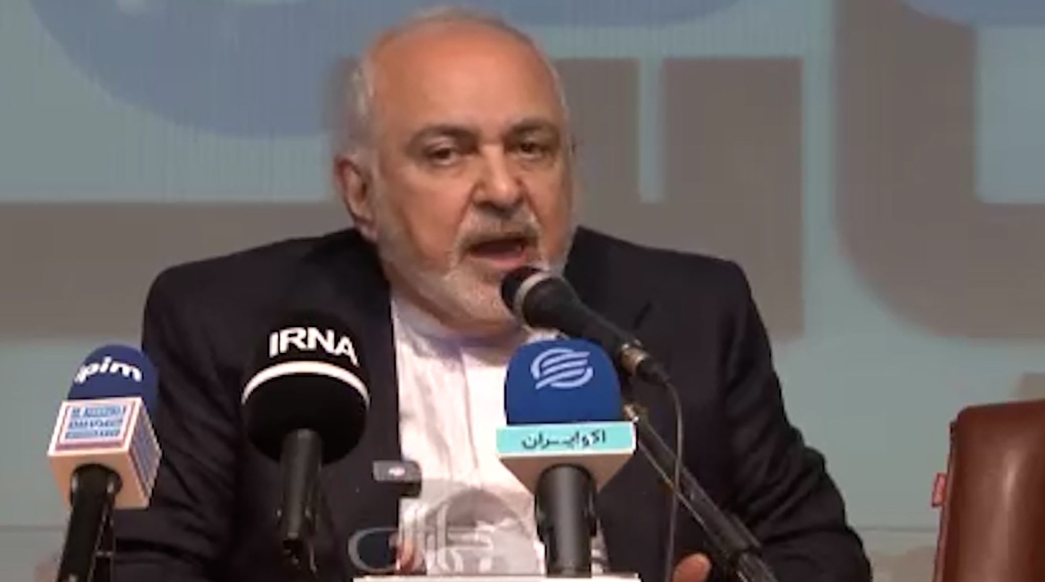 سخنان غیرمنتظره ظریف درباره امنیتی سازی حجاب