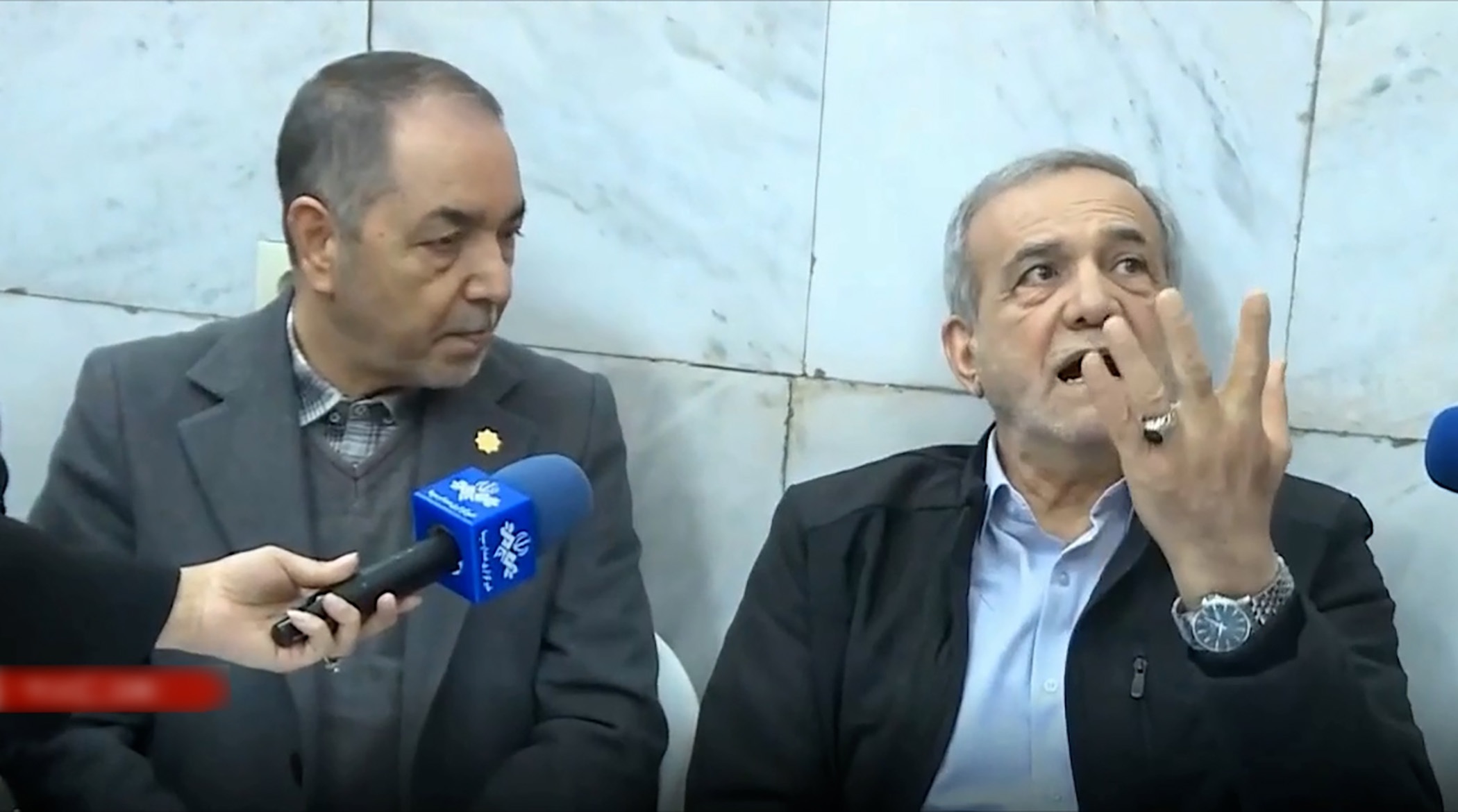 پزشکیان باز هم به چراغ‌های روشن گیر داد!