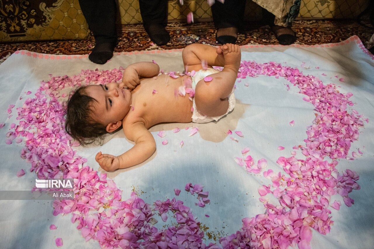 آیین گل غلتان در دامغان
