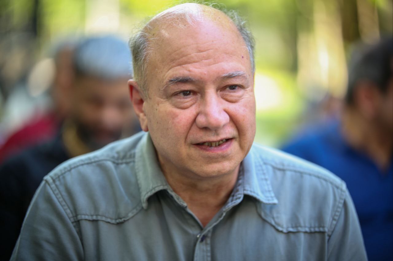 حضور هنرمندان در بزرگداشت کیانوش عیاری