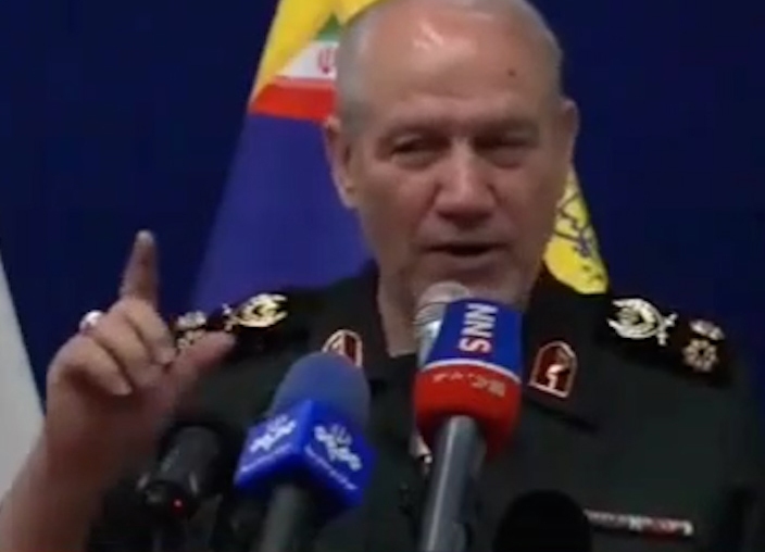 قصد کشورگشایی نداریم؛ اما اگر آمریکا به ایران هجوم ببرد تا آن سوی دریاها دنبالش می‌کنیم!