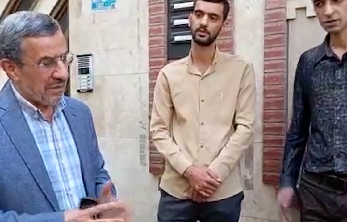 ویدیوی تازه از حرکت تبلیغاتی احمدی‌نژاد