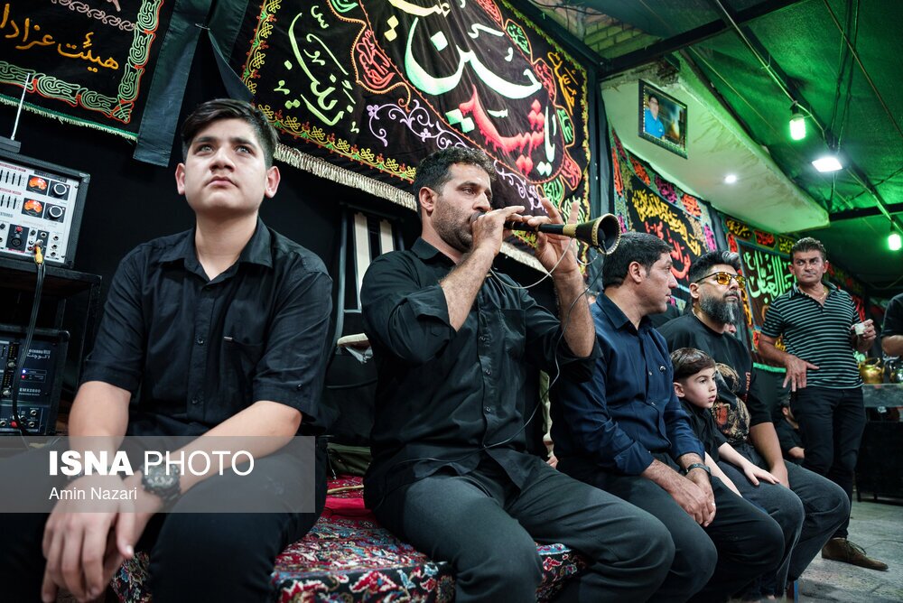 آیین سنتی چوببازی در عزاداری ماه محرم+عکس