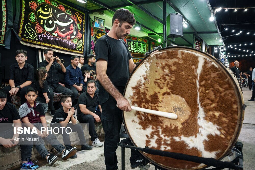 آیین سنتی چوببازی در عزاداری ماه محرم+عکس