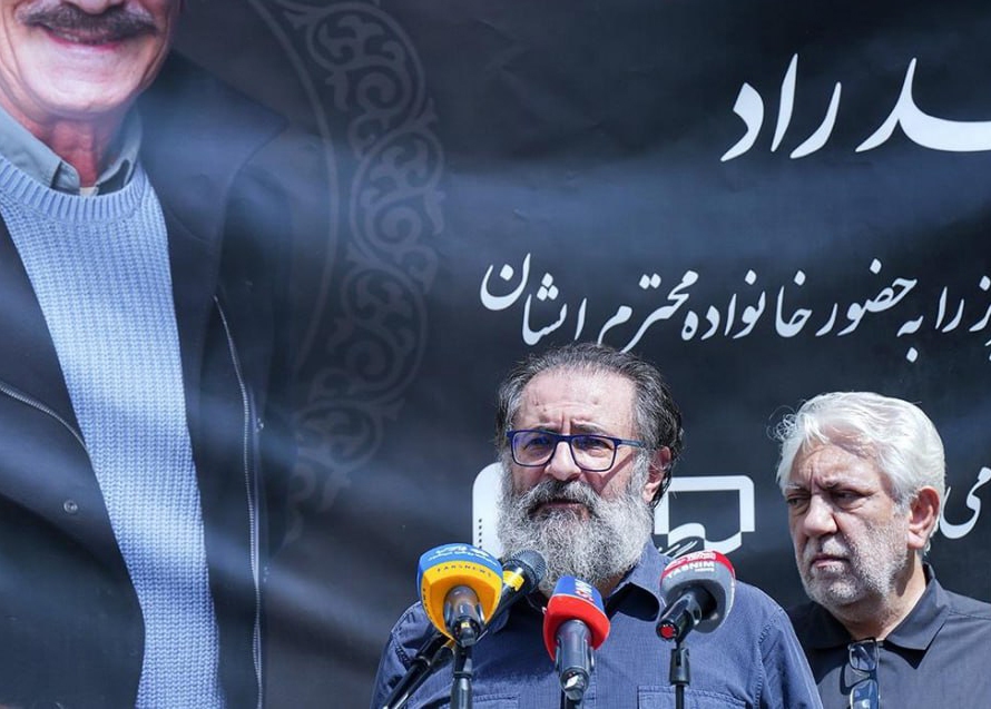 اعتراض پژمان بازغی به اوضاع مراسم تشییع سعید راد و حرف‌های پسر سعید راد
