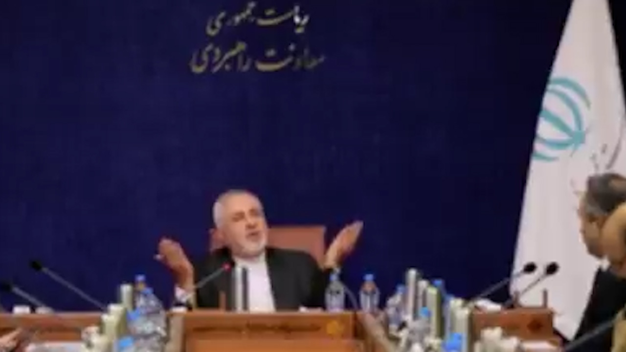 روایت جواد ظریف از مذاکره: یا دور میز یا روی میز!