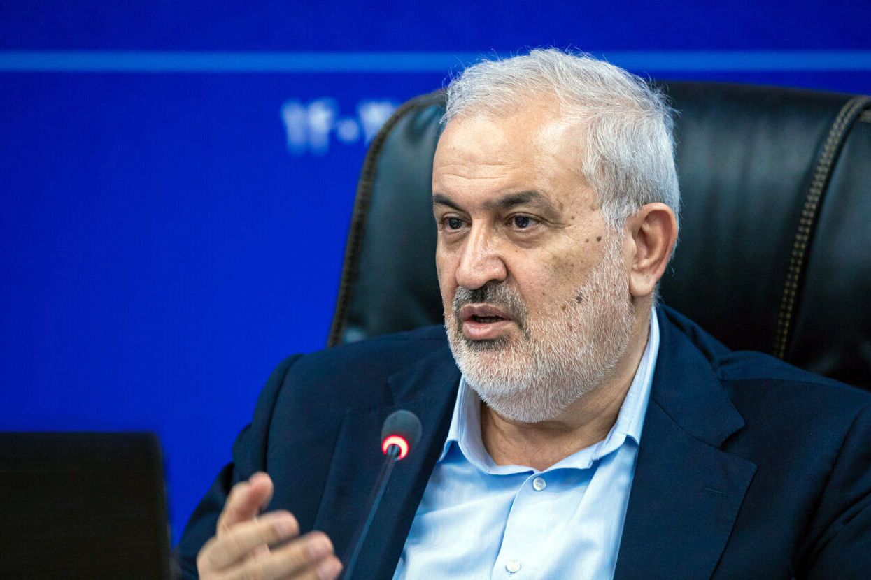 مردم، جورکش ضعف عملکرد وزیر نیرو!/«تابستان سخت»، وعده نخ نمای علی آبادی