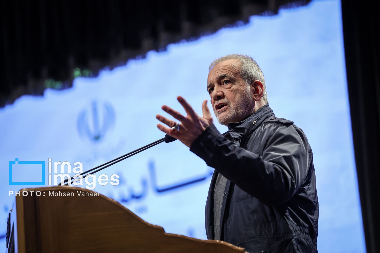 پزشکیان: میخواهم همۀ درگاههای رانت را از بین ببرم