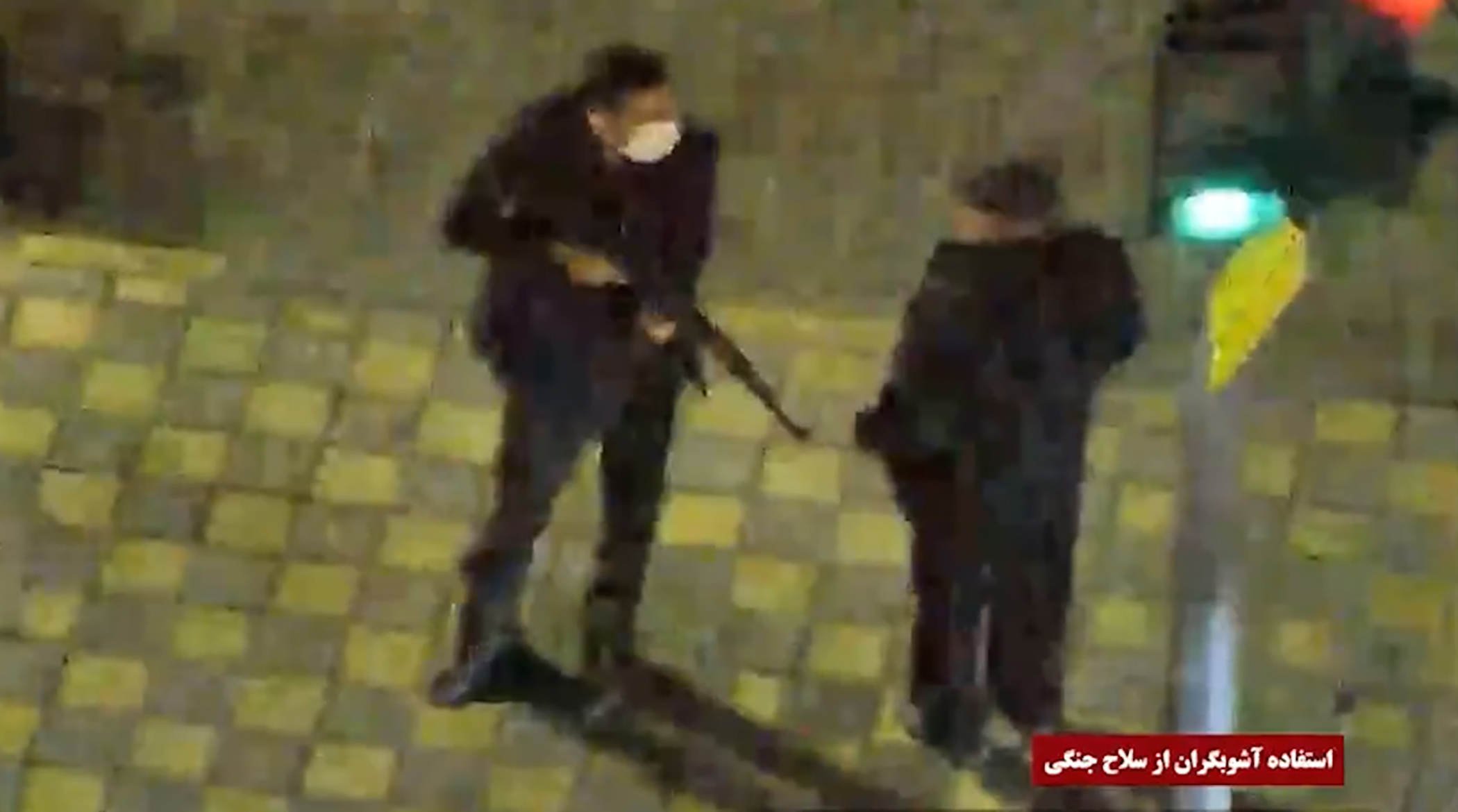 تصاویر تازه از حملات اغتشاشگران در اصفهان
