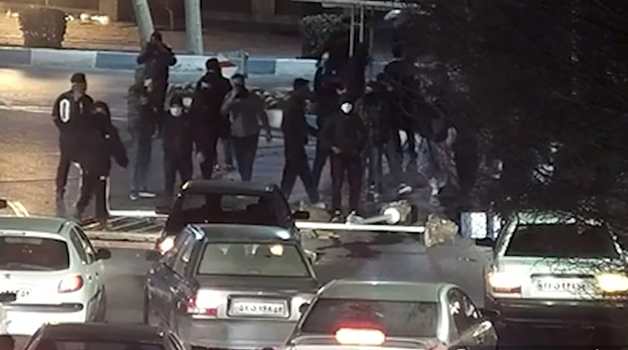 تصاویر عدم همراهی مردم عادی با اغتشاشگران در یزد