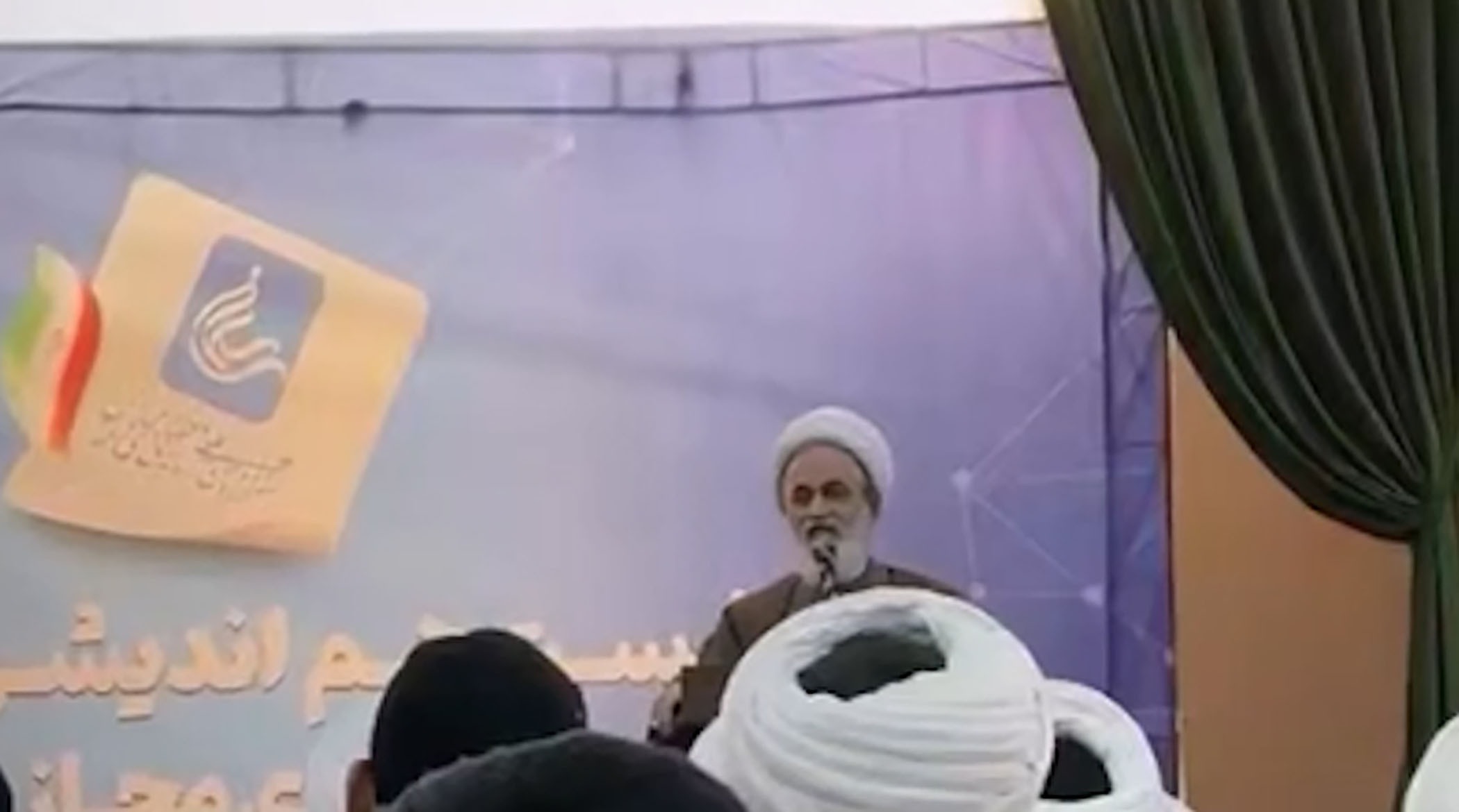 علیرضا پناهیان: طلا و سکه گران می شود، چون مساجد ما اموی است!