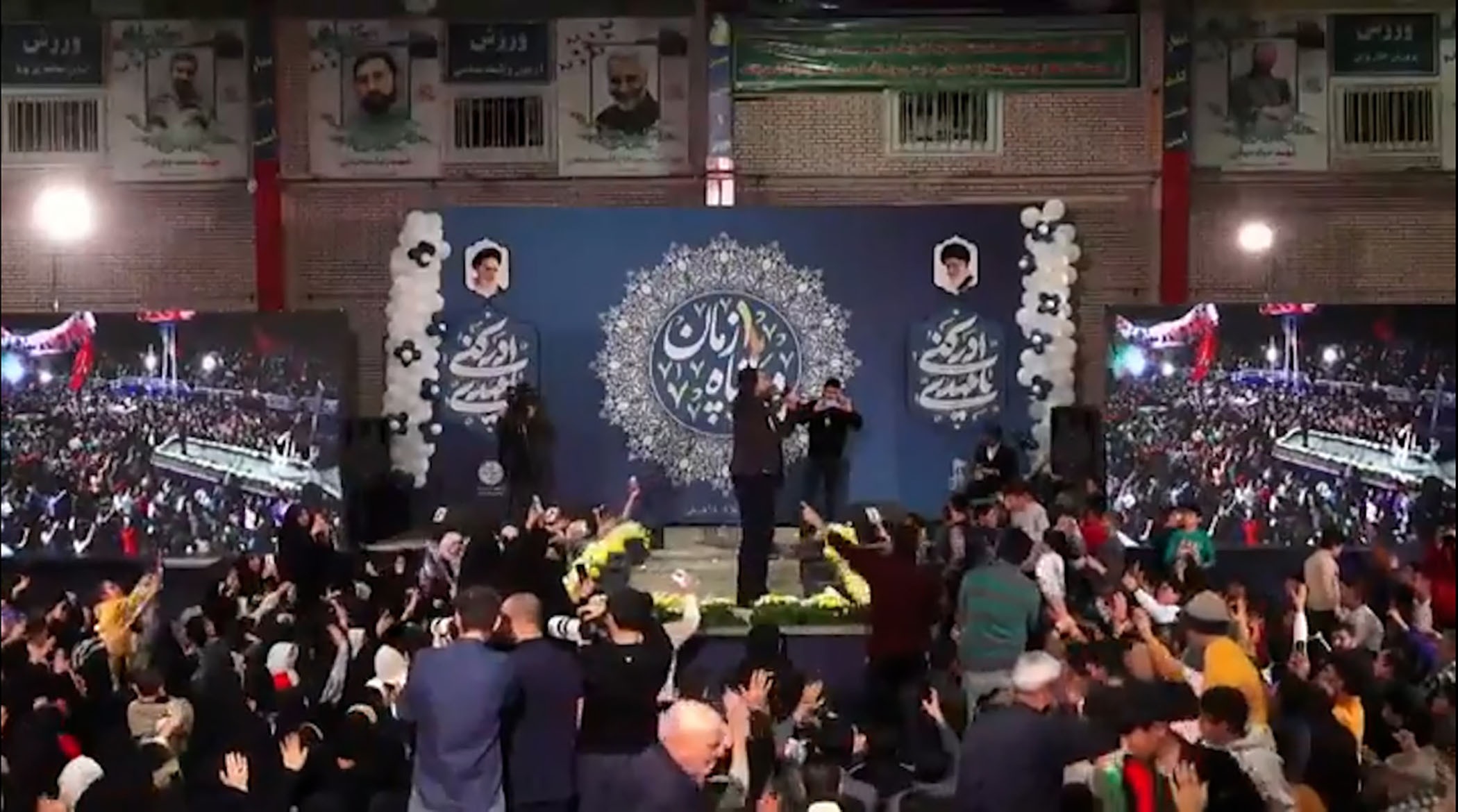 شعار خبرساز در مشهد: این آخرین نبرده...