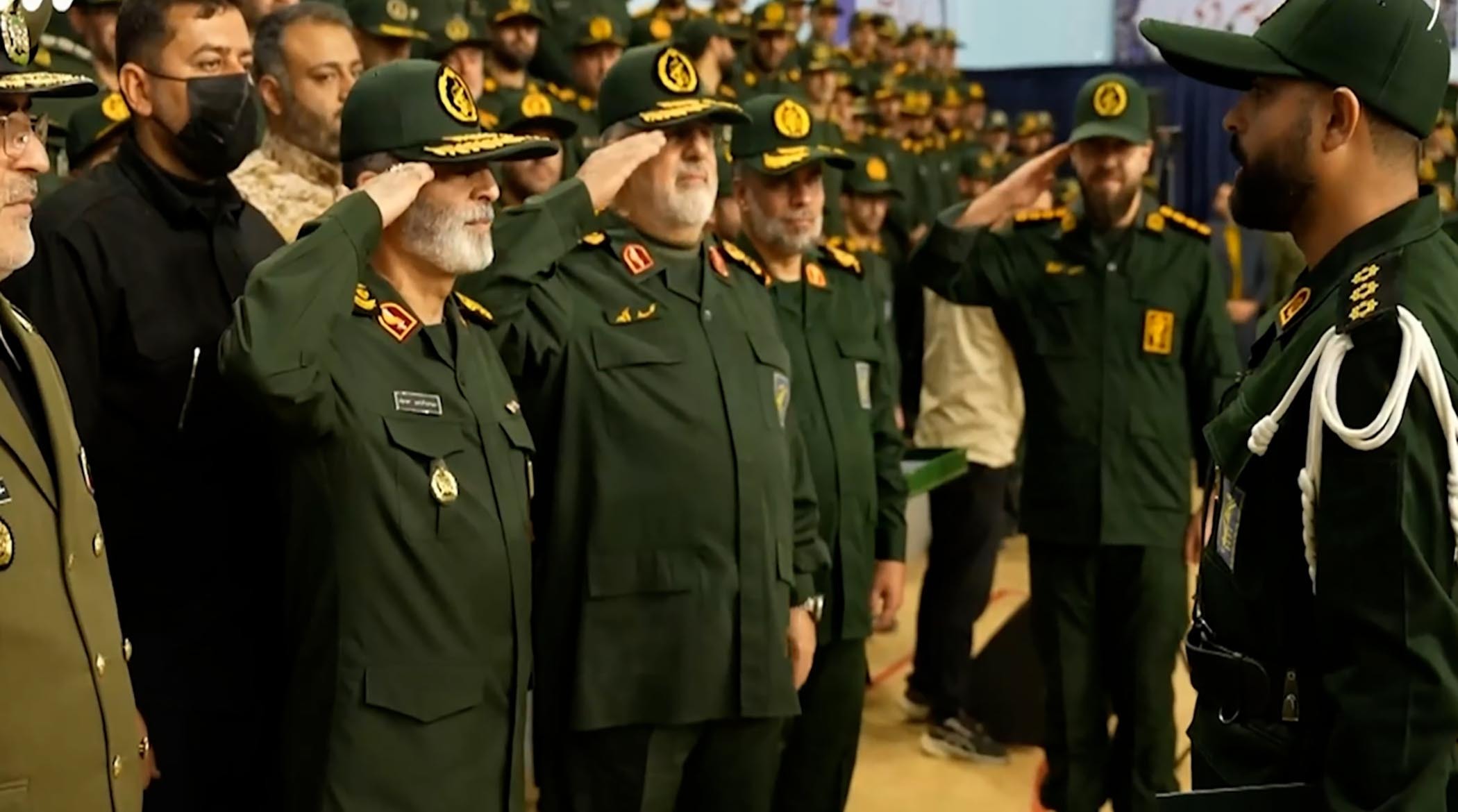 صحبت‌های مهم فرمانده ستاد کل با لباس سپاه در جمع پاسدارها