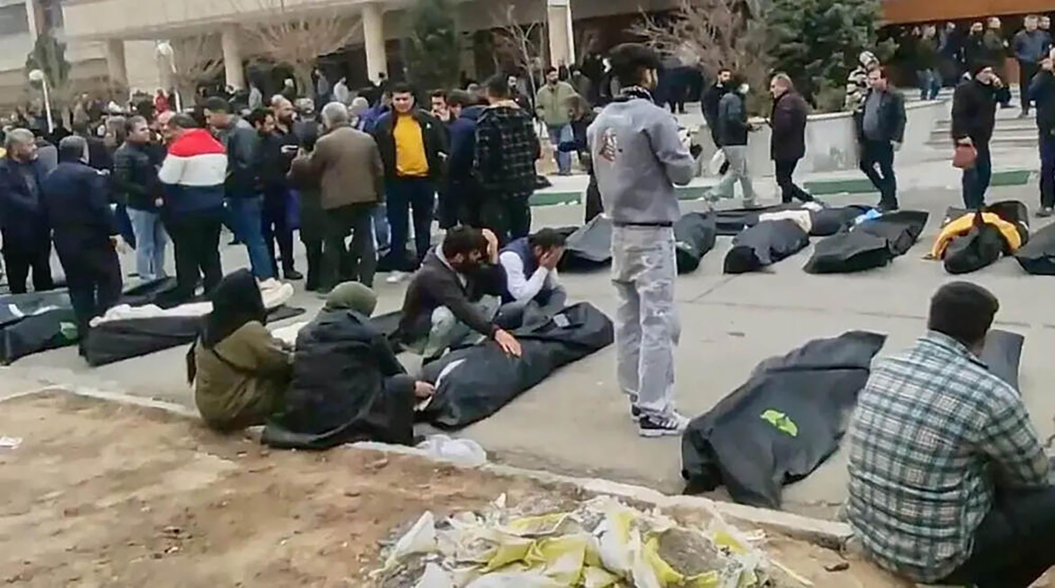 چند ده نفر از کشته‌شدگان اغتشاشات همچنان در سردخانه‌ها هستند!