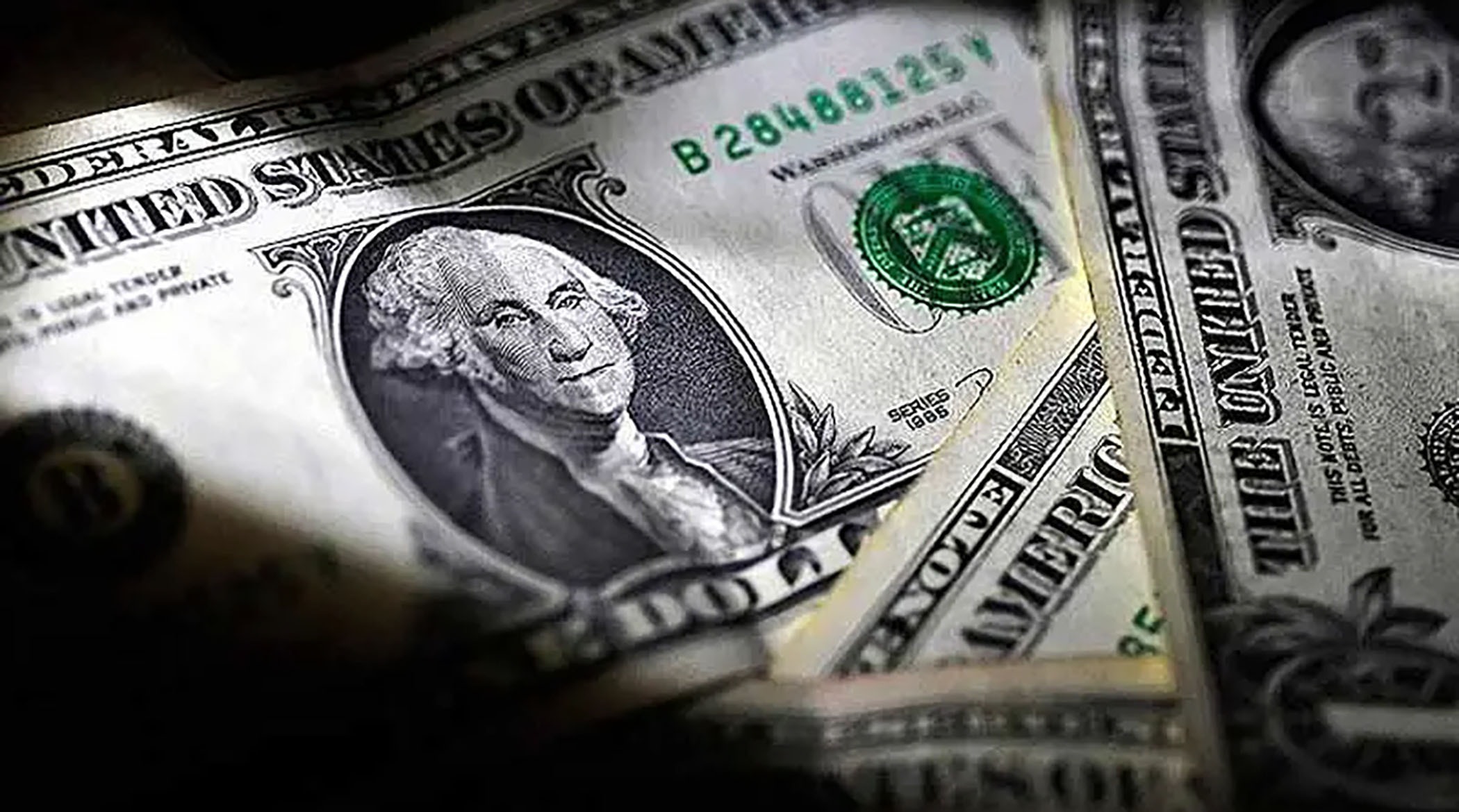 دولت باید با شلاق این ارزها را پس بگیرد
