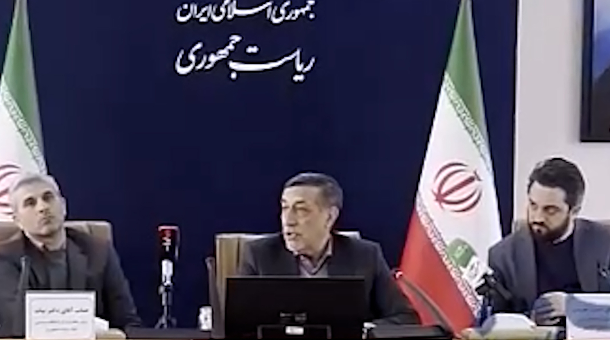 تا روز پنج شنبه پلیس مسلح نبود، هیچ‌کس هم در تهران کشته نشد