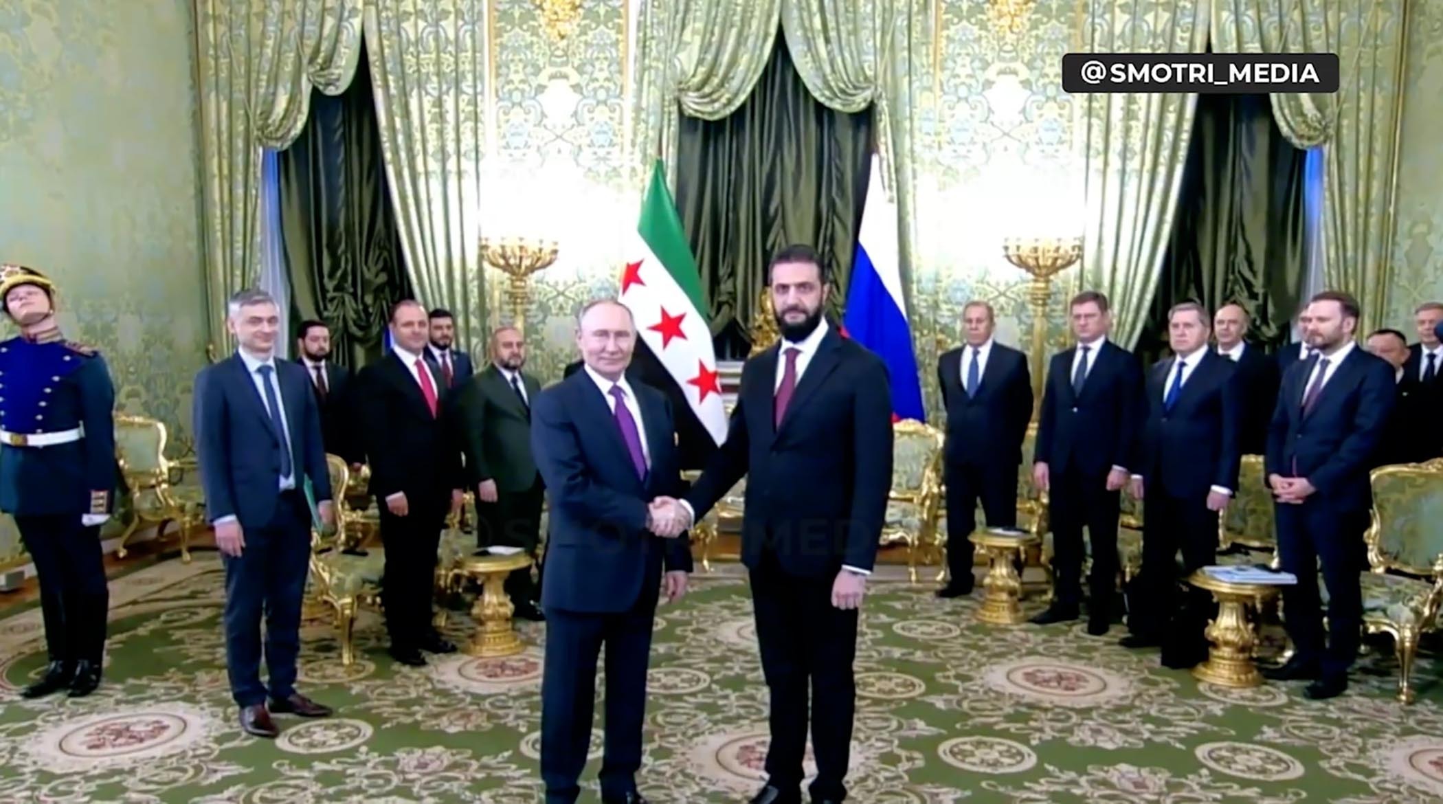 استقبال گرم پوتین از ابومحمد الجولانی را ببینید