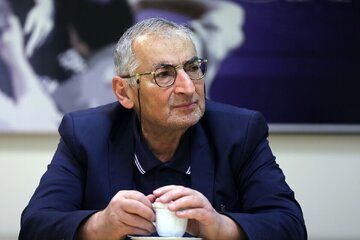 زیباکلام: اراده توافق در تهران و واشنگتن جدی است