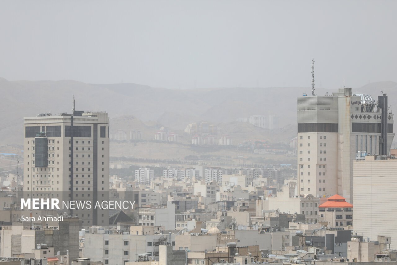 عکس | شدت آلودگی هوا و گرد و غبار در مشهد