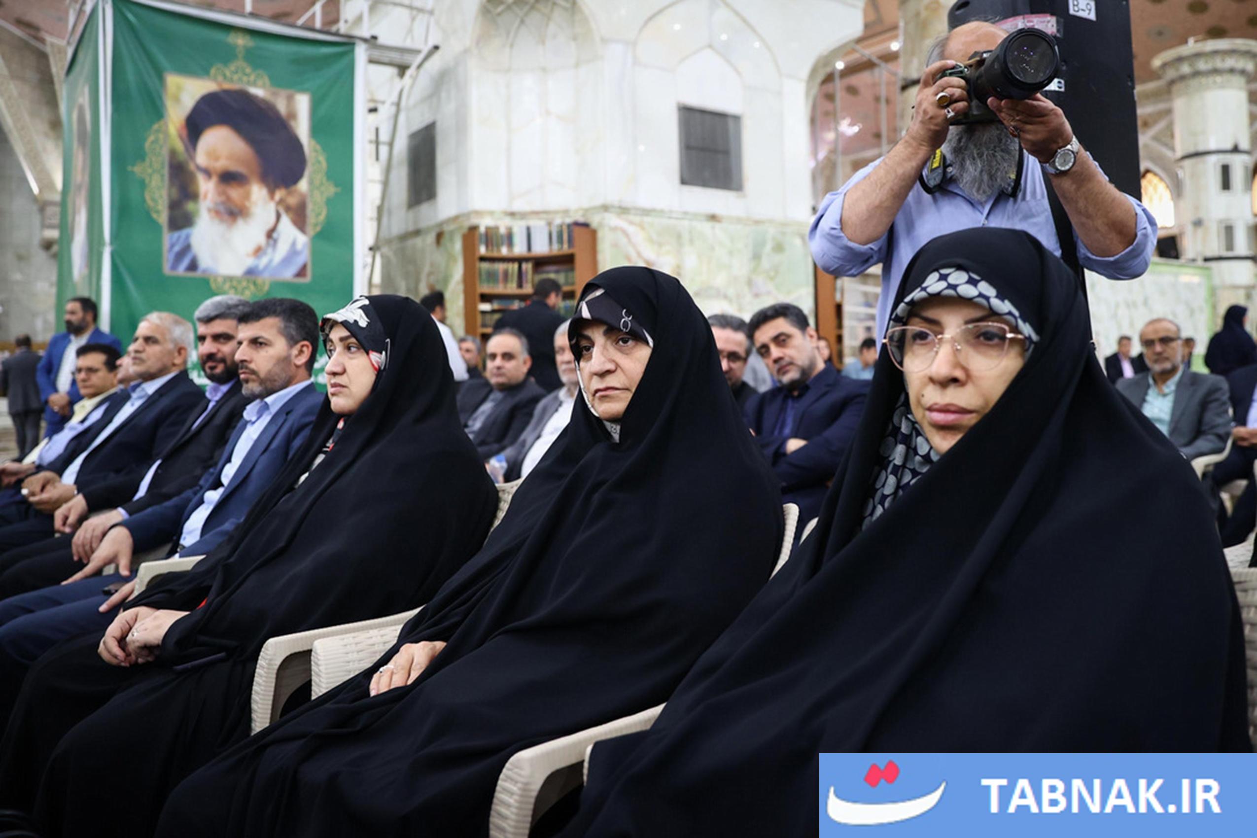 تجدید میثاق نمایندگان مجلس با آرمانهای امام خمینی (ره)