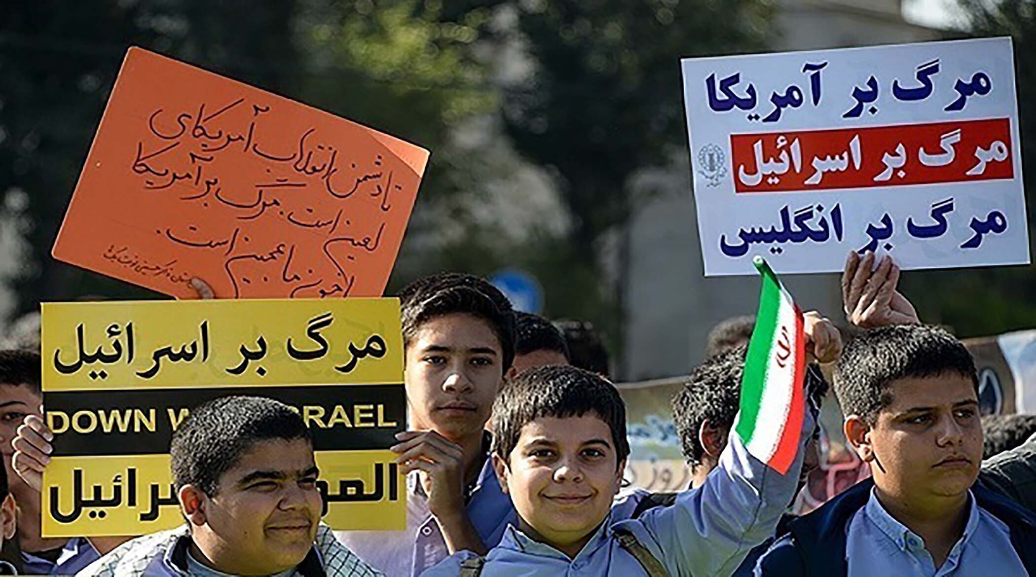 توضیح جالب پزشکیان درباره مخاطب «مرگ بر آمریکا»