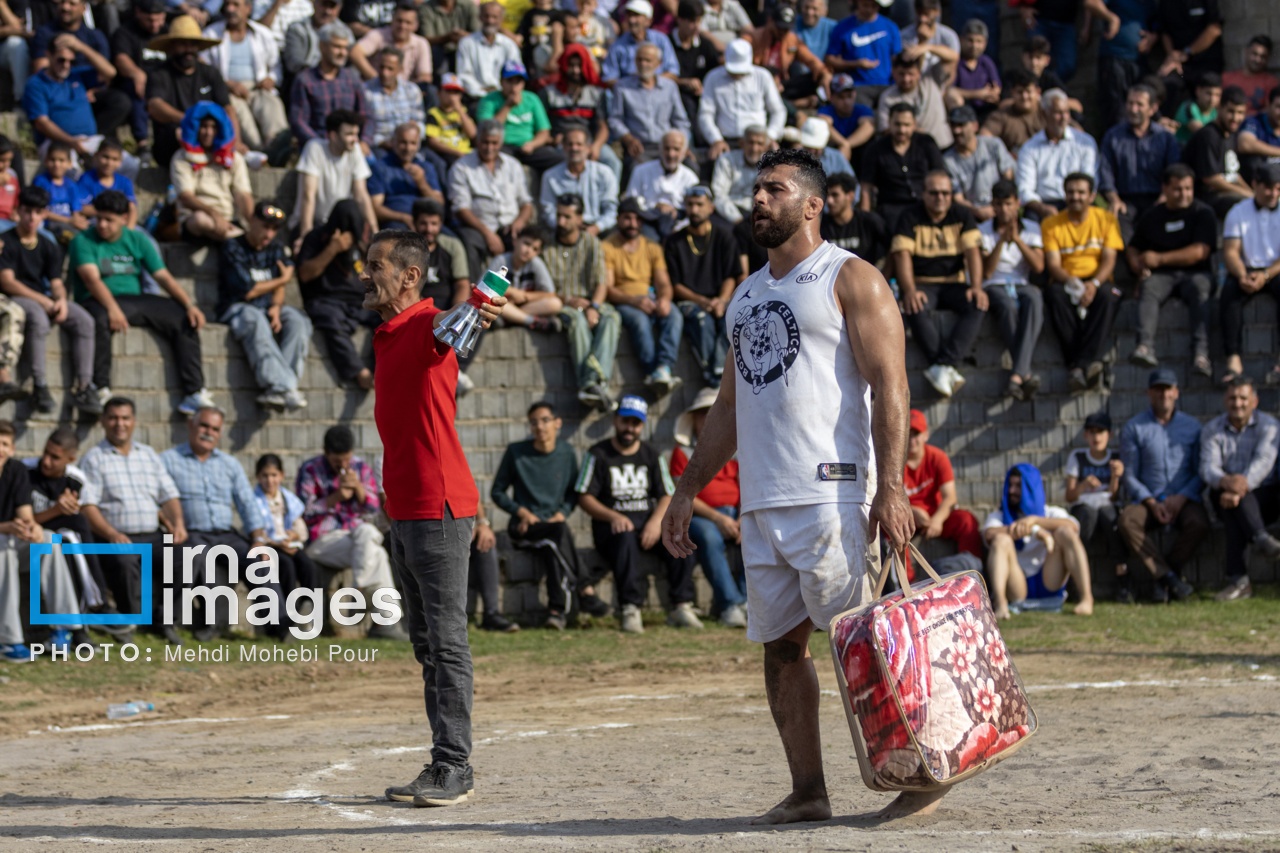 مسابقات کشتی لوچو