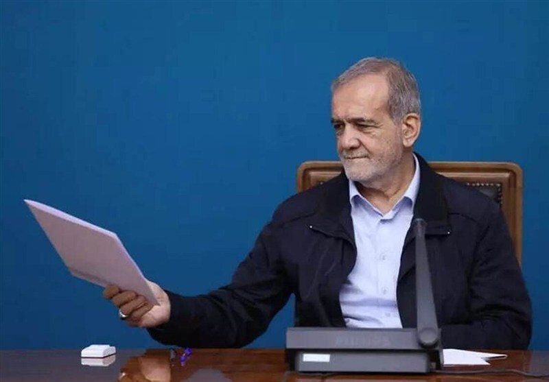 در ایام جنگ مردم فداکاری کردند/نامه 180نفر را کسی نوشت که خود شاخص بی‌توجهی به مردم است/ماجرای پیام امام به صدام چه بود؟