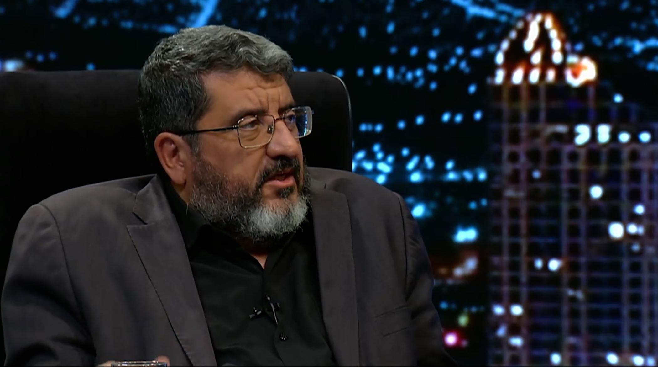 روی آنتن زنده صداوسیما: گفته‌اند در تلویزیون نگویید گاو شیرده!