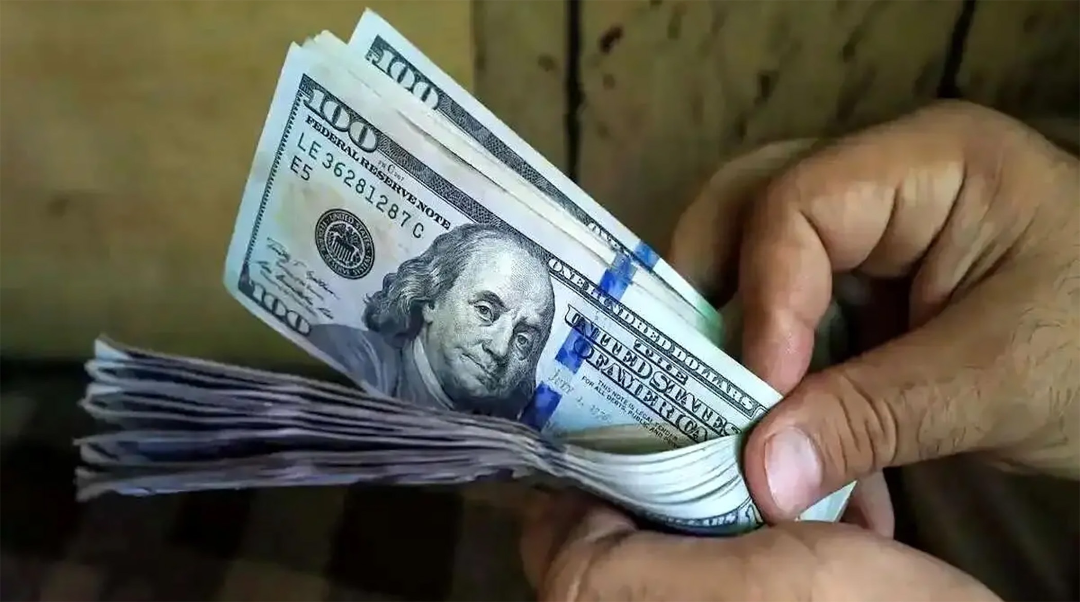 قیمت دلار رسماً اعلام شد؛ دلار می‌ریزد؟