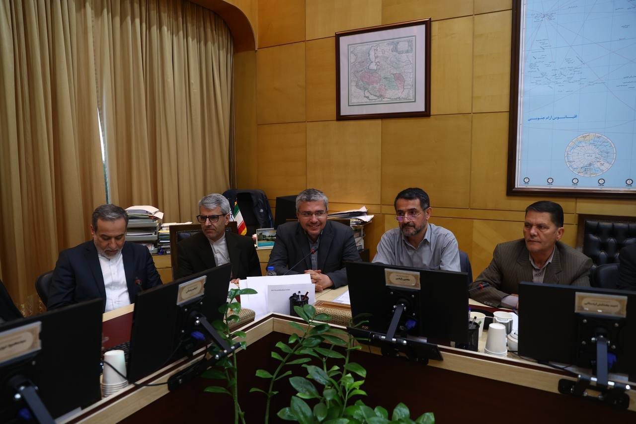 عکس | نشست اضطراری کمیسیون امنیت ملی با حضور عراقچی