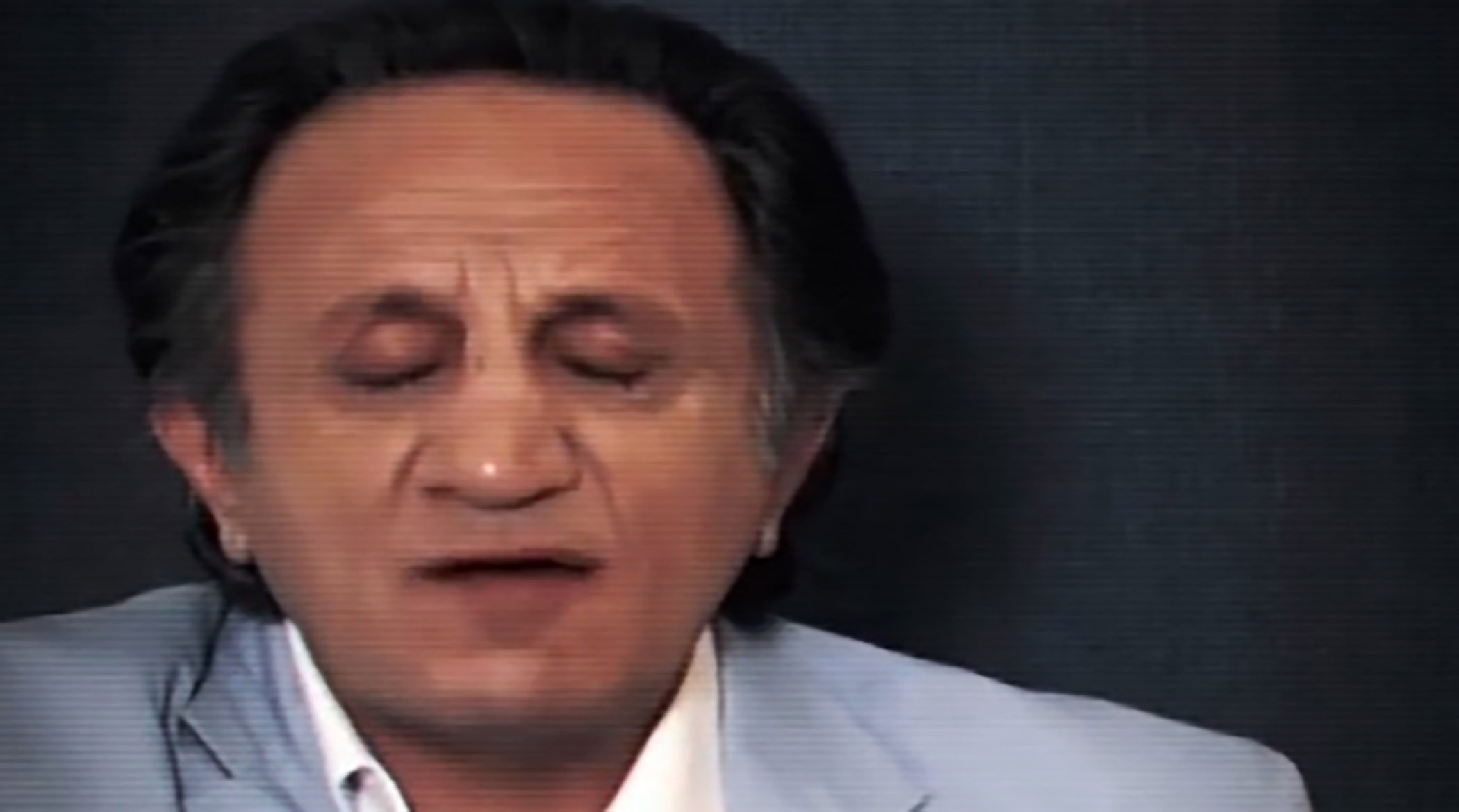 تنها شاهزاده ایرانی منم، رضا پهلوی گدازاده است