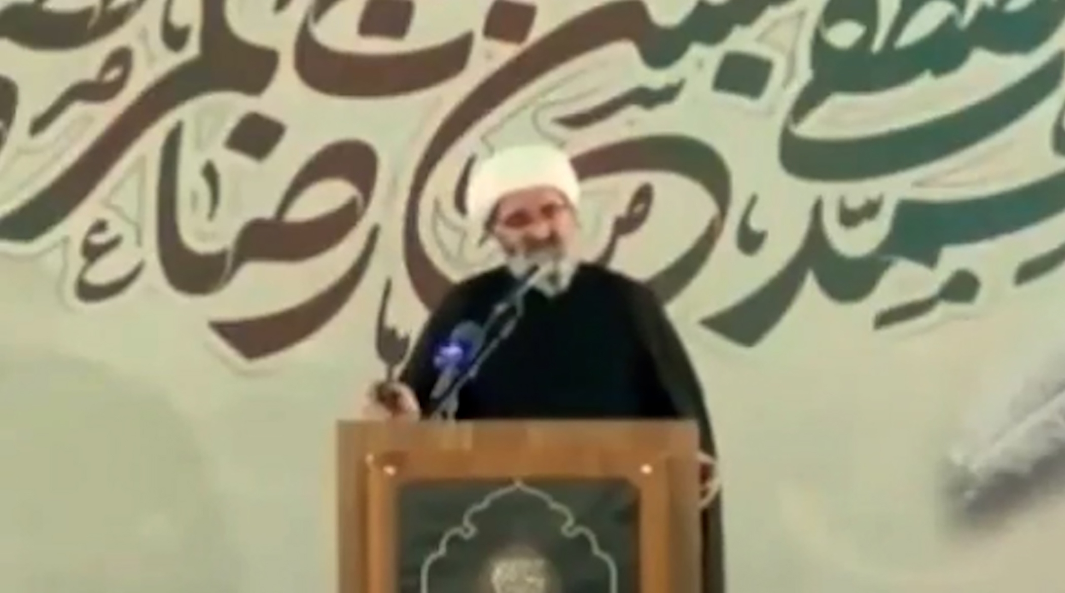 توصیه عجیب یک امام جمعه درباره قطع برق