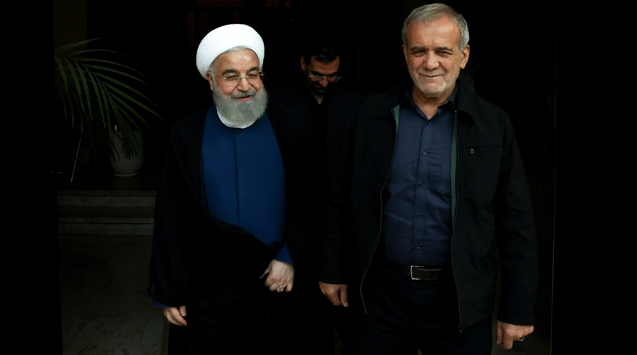 گزینه آمریکا و اسرائیل برای بعد از جمهوری اسلامی ربع پهلوی نیست، حسن روحانی است!