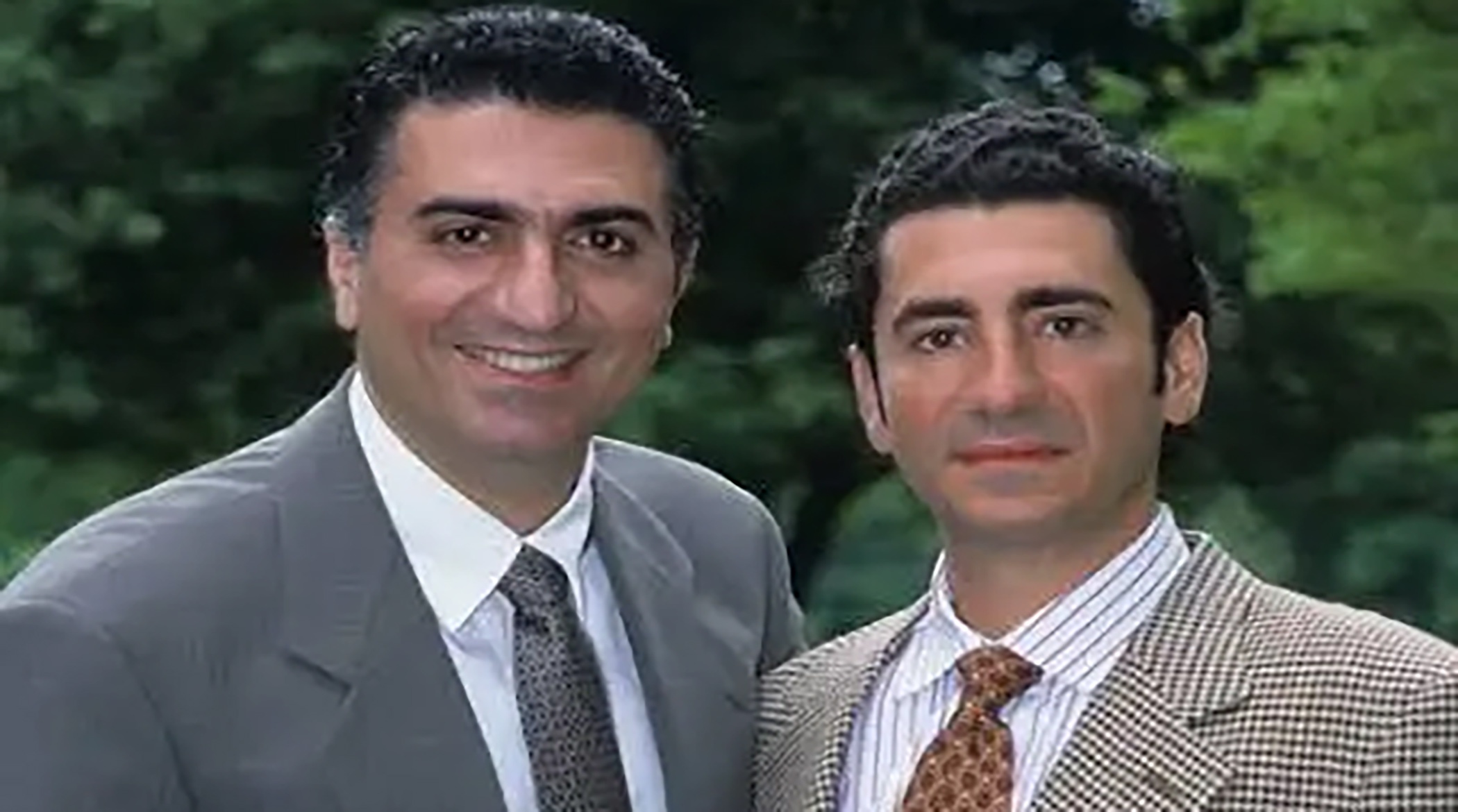 افشاگری ناموسی درباره رضا پهلوی و برادرش