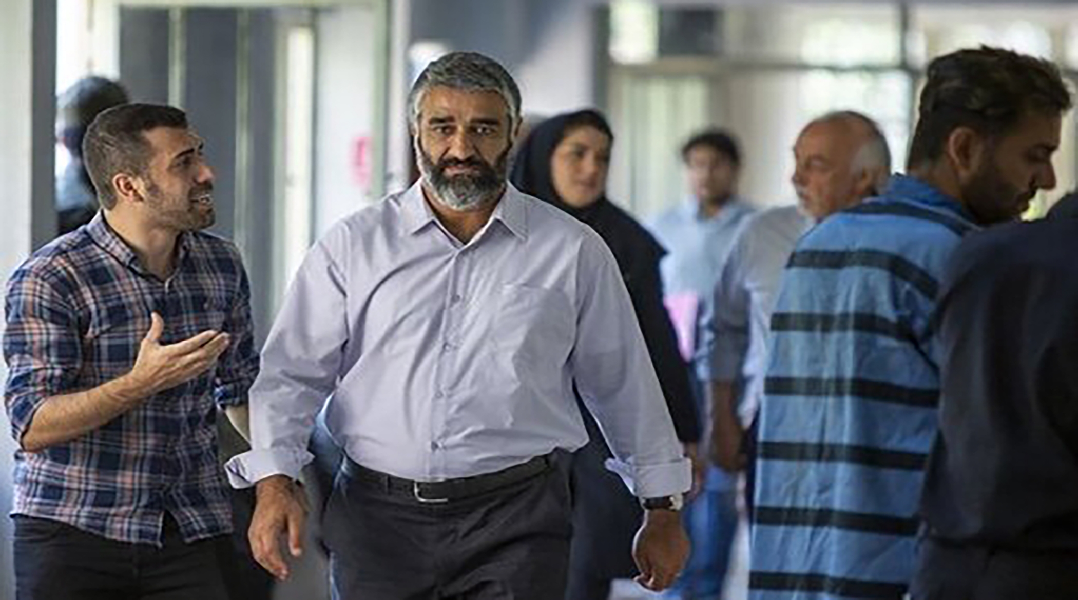 دفاع آتشین «جدی می‌فرمایید» از پژمان جمشیدی