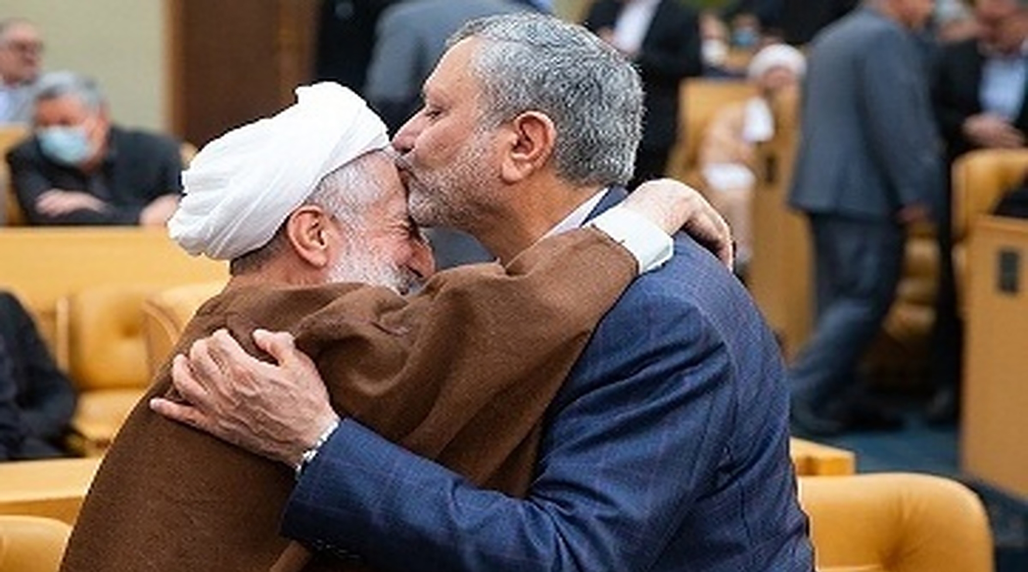 کنایه سنگین به «گریه پشت تریبون» صدیقی و پراید جلیلی
