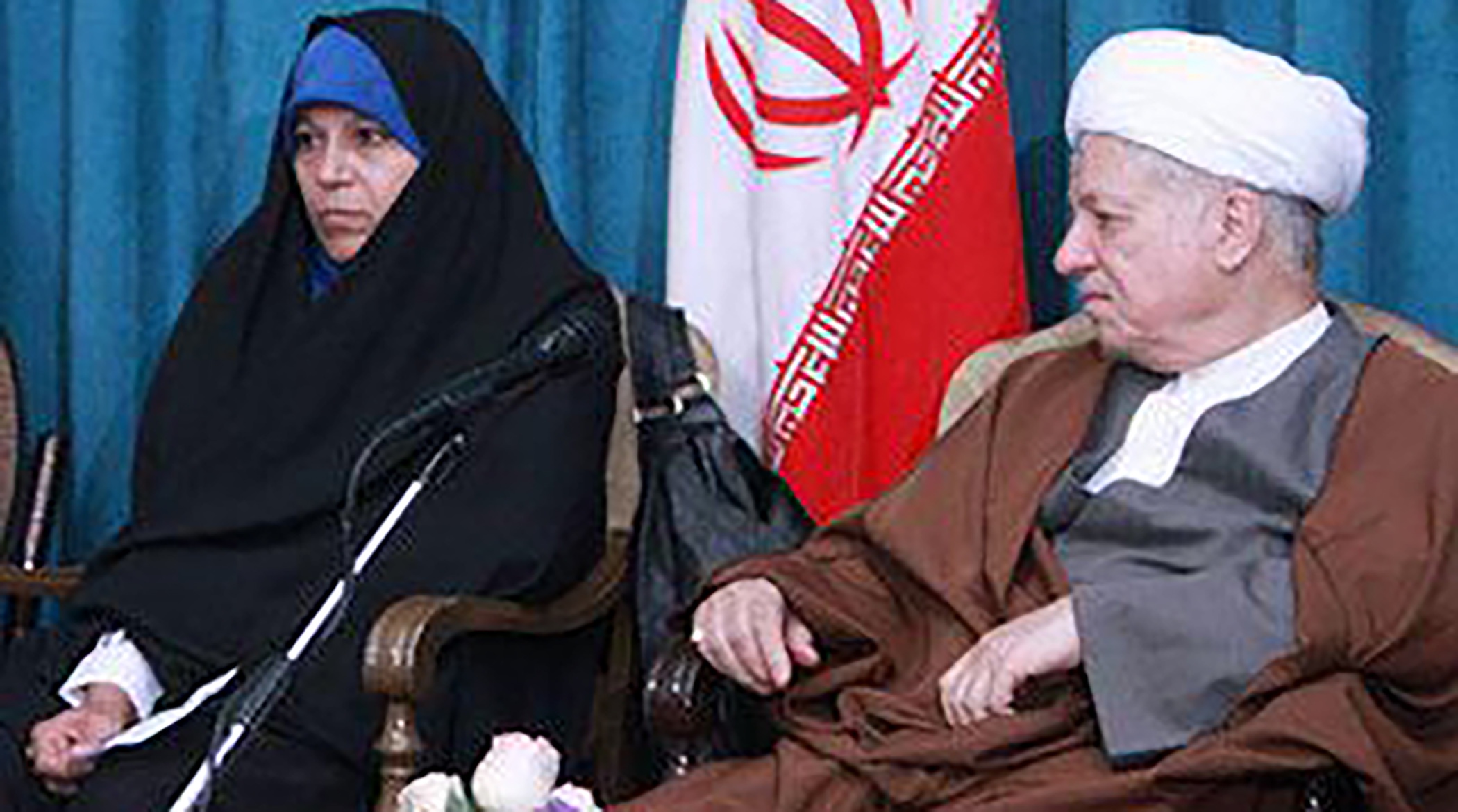 ادعای عجیب: آیت الله هاشمی، فائزه را کتک می زد!