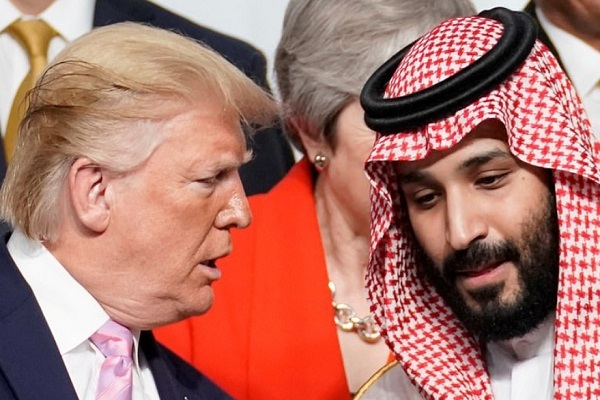 آل سعود = آل یهود؛ اما چرا؟/بوسیدن ضریح پیامبر حرام و بوسیدن آنقسمتِ ترامپ حلال!